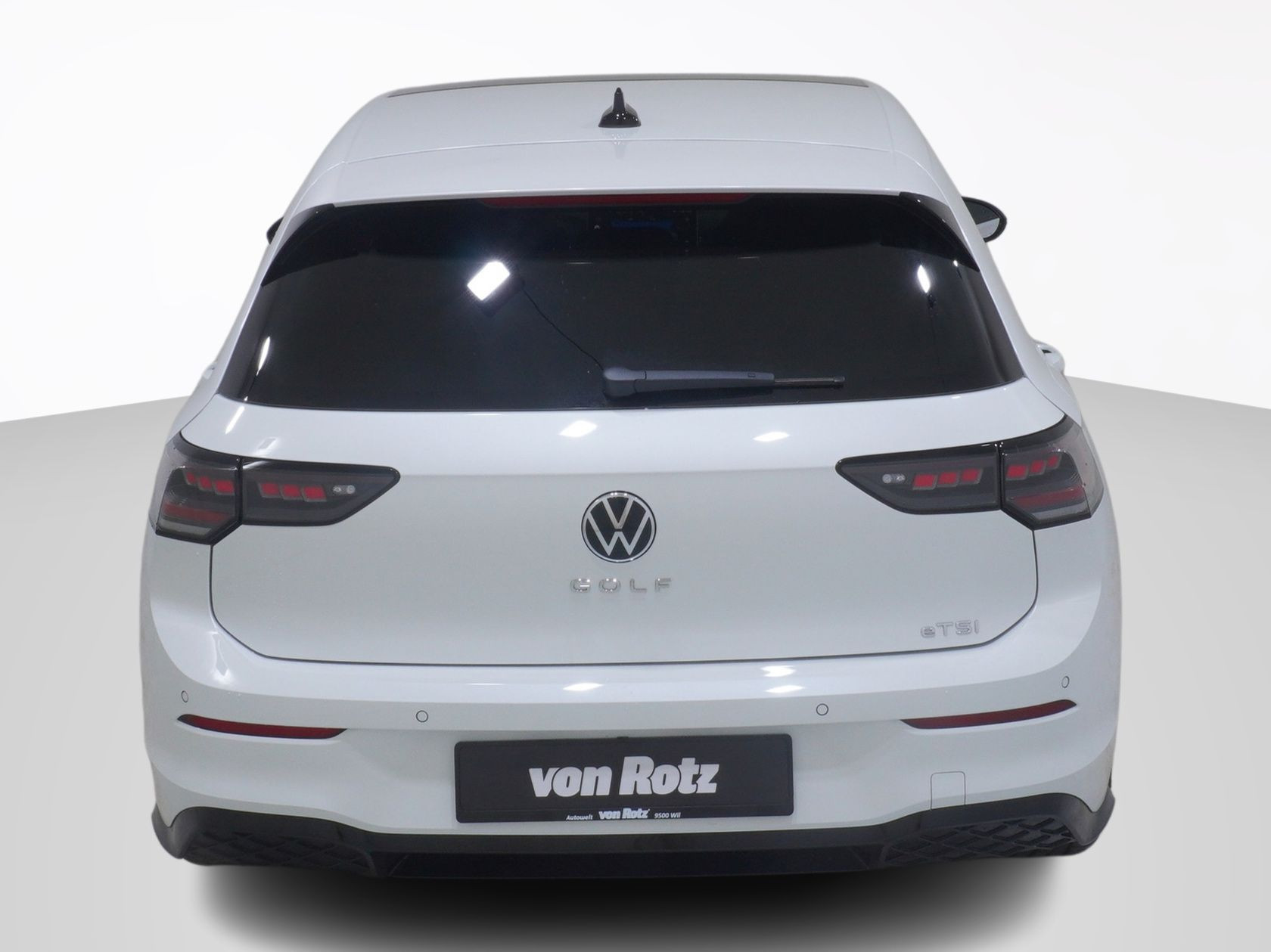 VW Golf VIII 1.5 eTSI R-Line DSG
