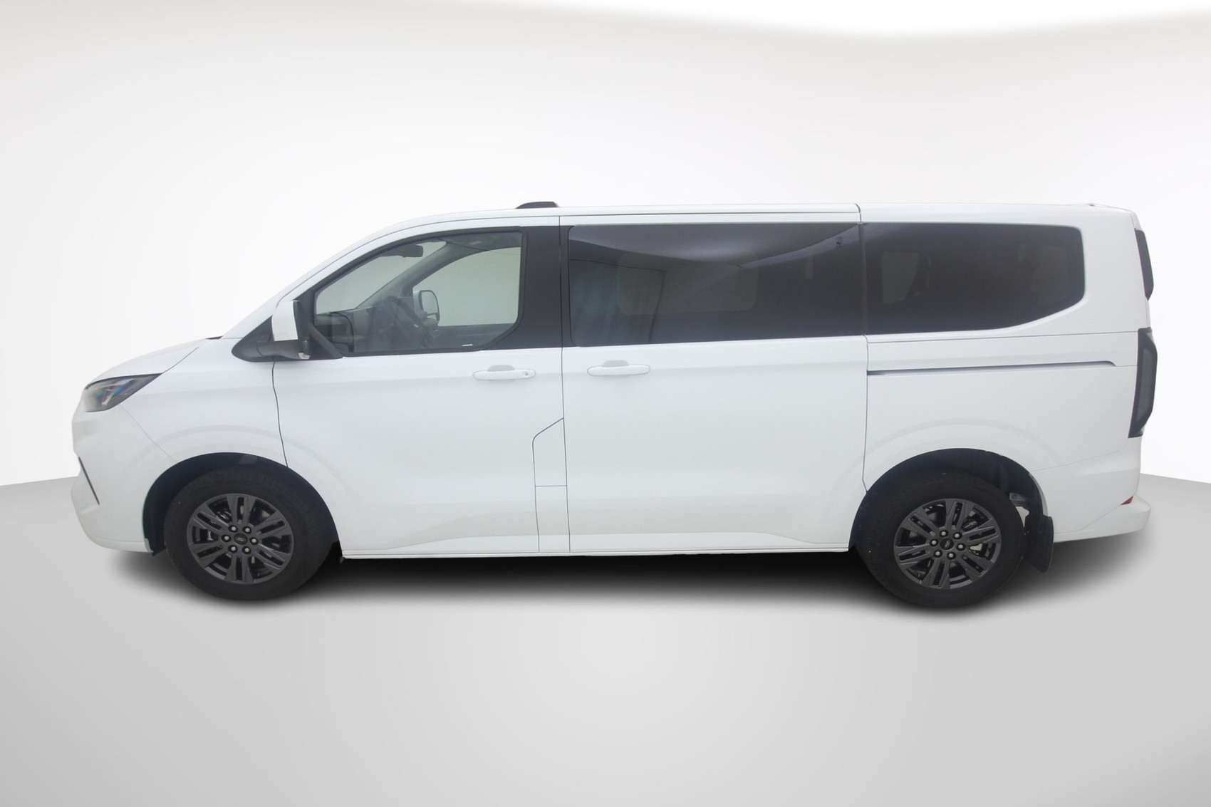 FORD Tourneo Custom 320 L1 2.0 TDCI 4×4 Titanium