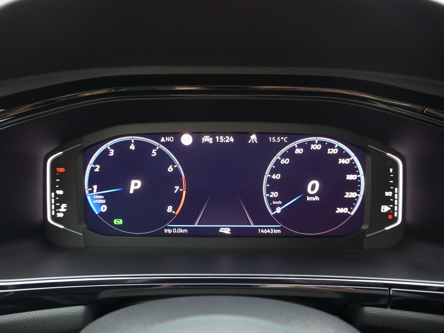 VW T-Roc 2.0 TSI DSG R-Line Black Style 4Motion **Anhängerkupplung und Panoramaglasdach**